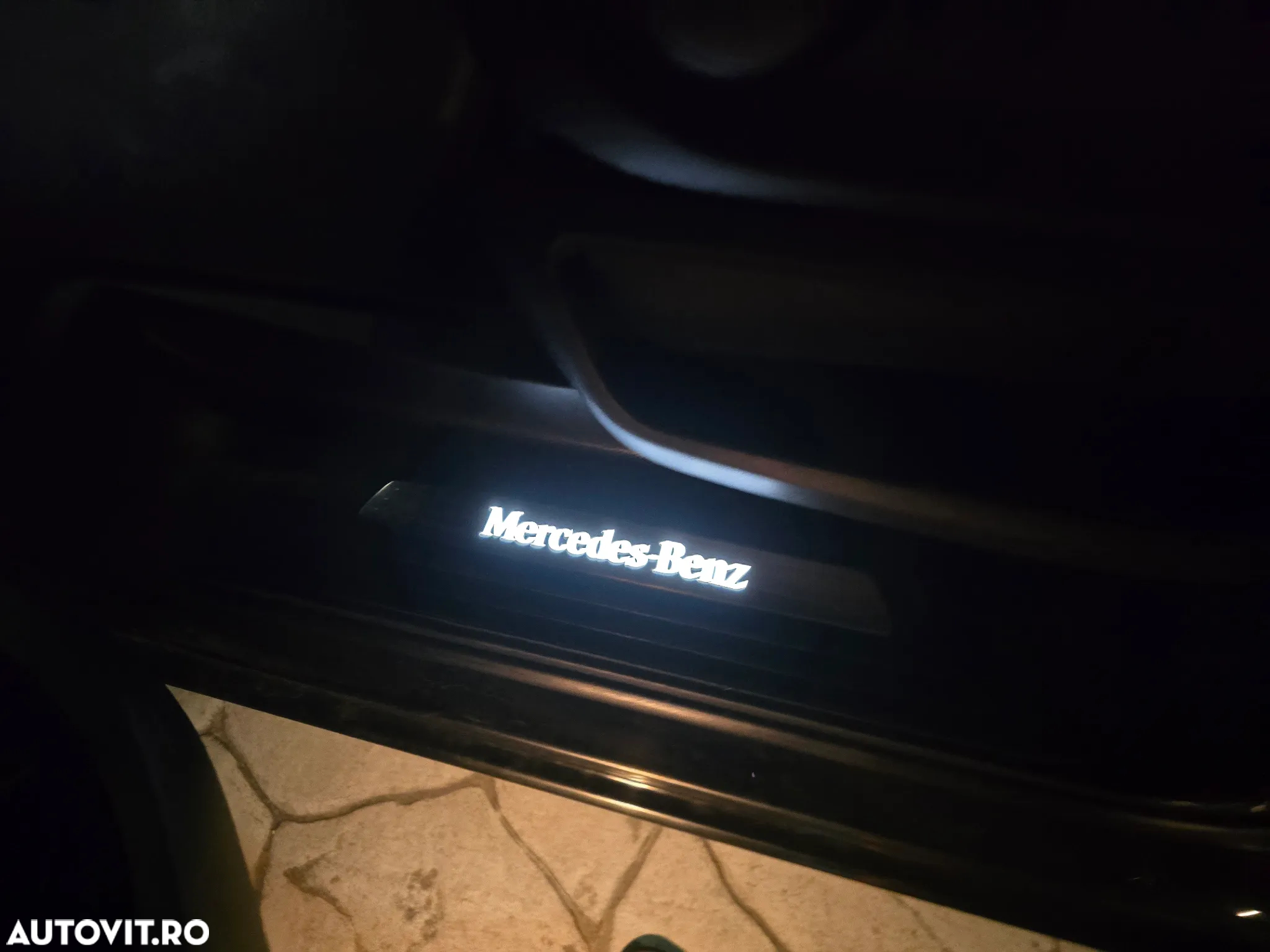 Mercedes-Benz V 300 d lang 4Matic 9G-TRONIC Avantgarde Edition 2020 - 25