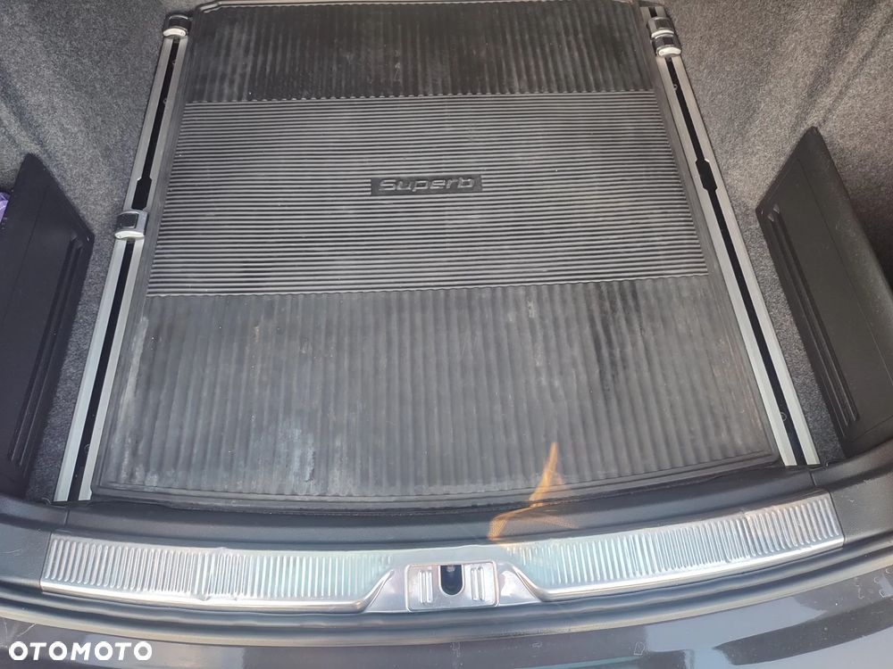Skoda Superb 2.0 TDI Ambition - 7