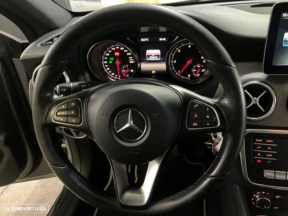 Mercedes-Benz CLA 180 d Shooting Brake - 22