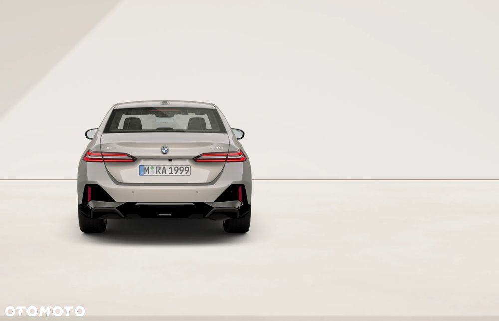 BMW Seria 5 520d xDrive mHEV M Sport - 6