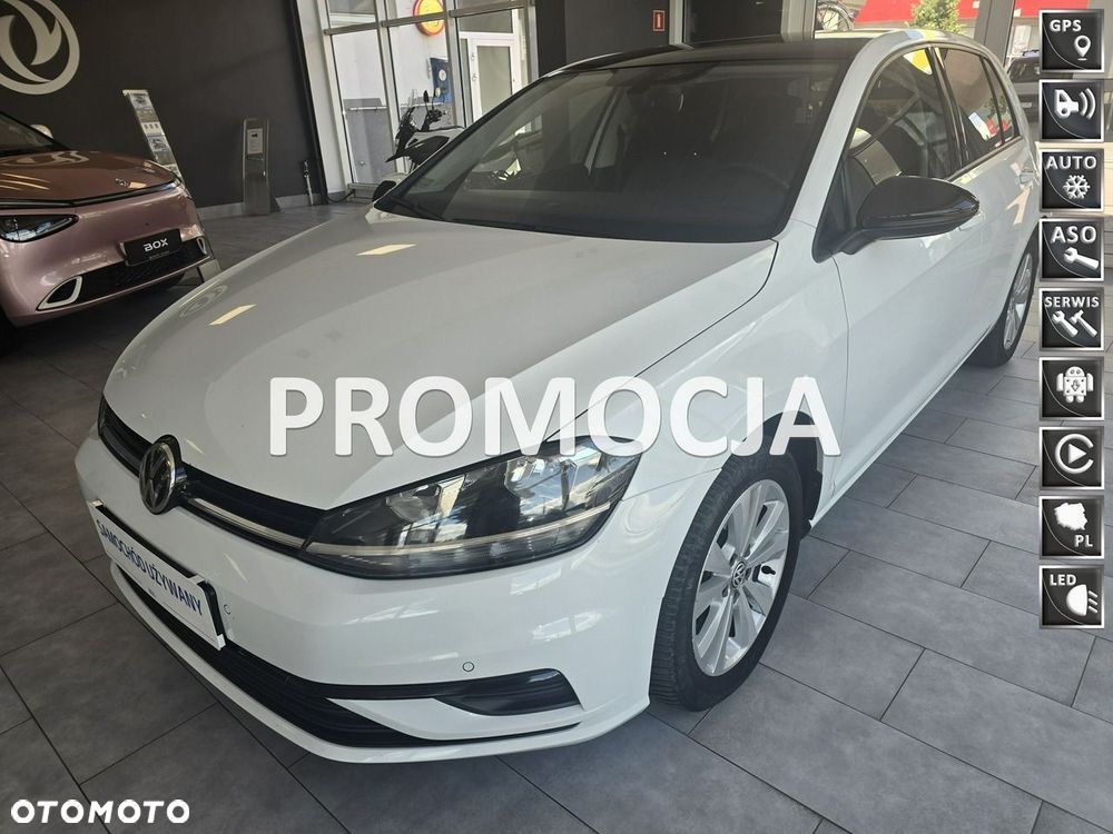 Volkswagen Golf - 1