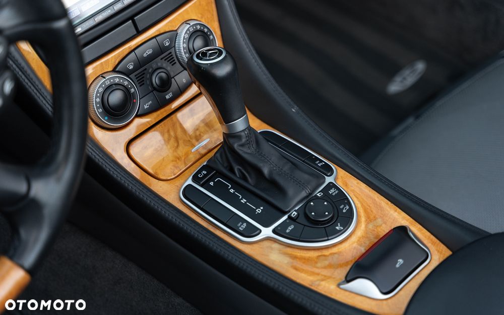 Mercedes-Benz SL - 36