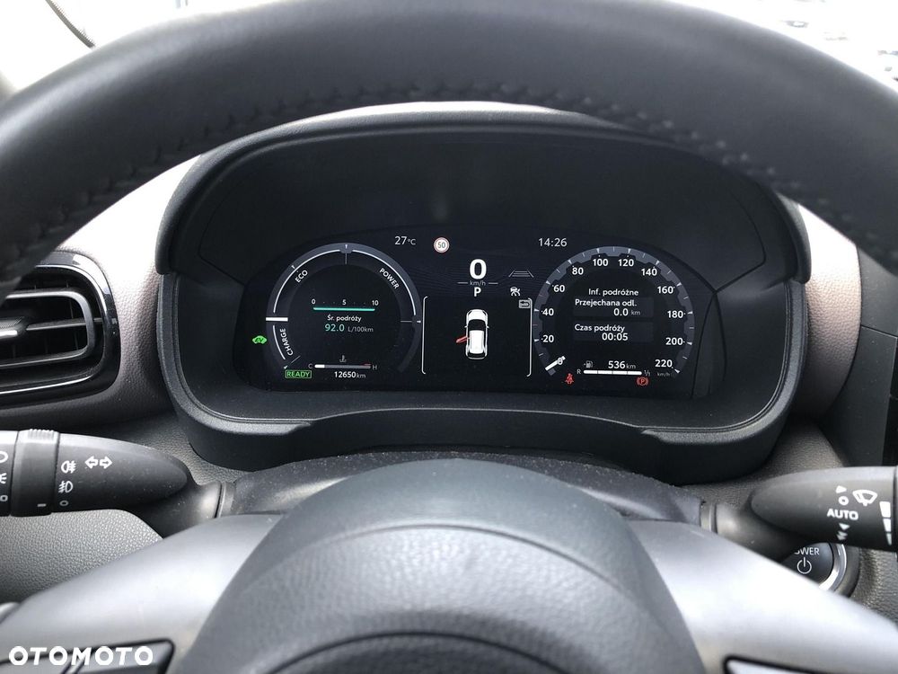 Toyota Yaris Cross Hybrid 1.5 Executive AWD - 13