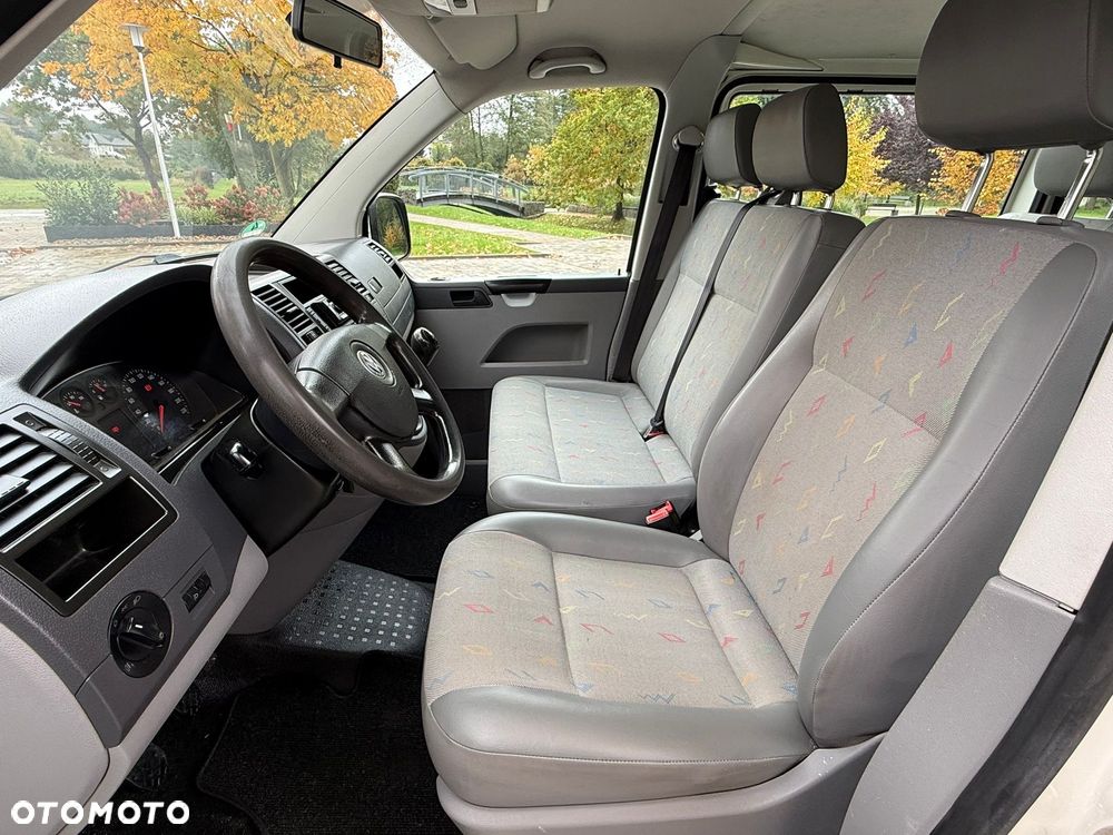 Volkswagen Transporter T5 TDI L2H1 Silverline - 14