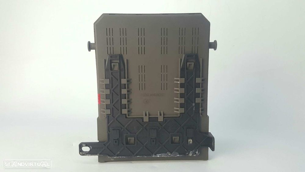 CAIXA DE RELÉS/ FUSÍVEIS CITROEN C5 BERLINA 3.0 V6 EXCLUSIVE AUTOMáTICO - 5