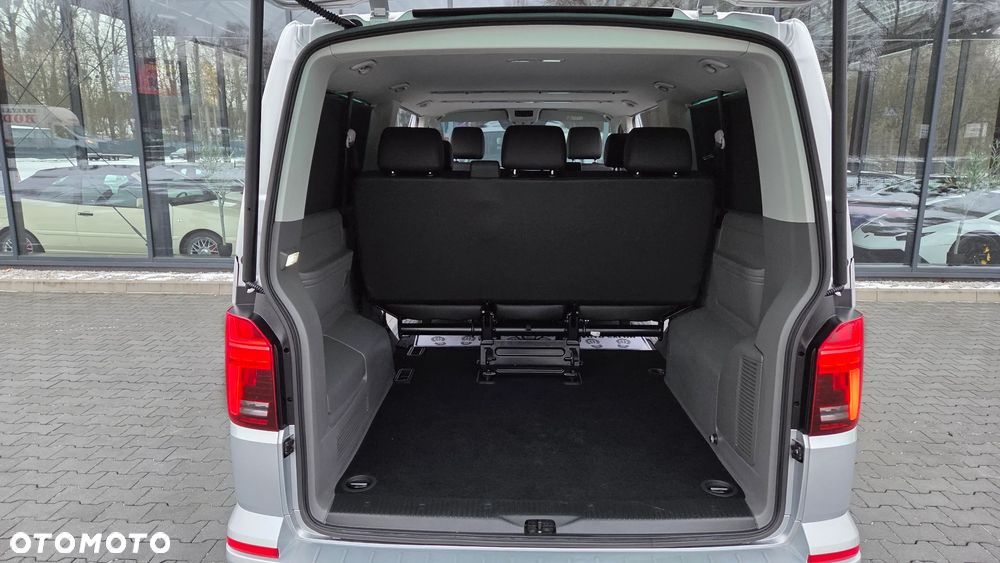 Volkswagen Caravelle 2.0 TDI L2 Highline 4Motion DSG - 32