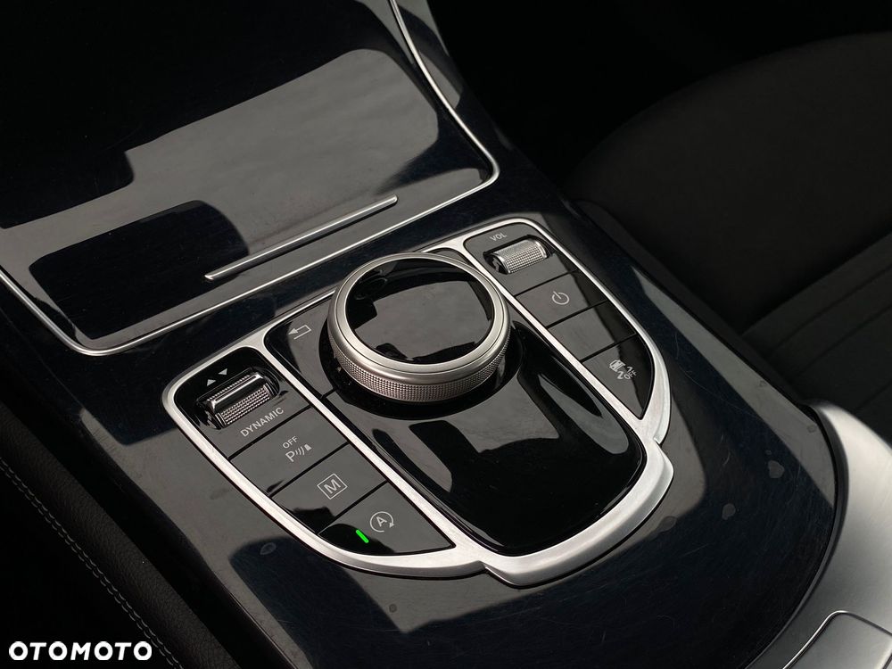Mercedes-Benz GLC 250 4-Matic - 20