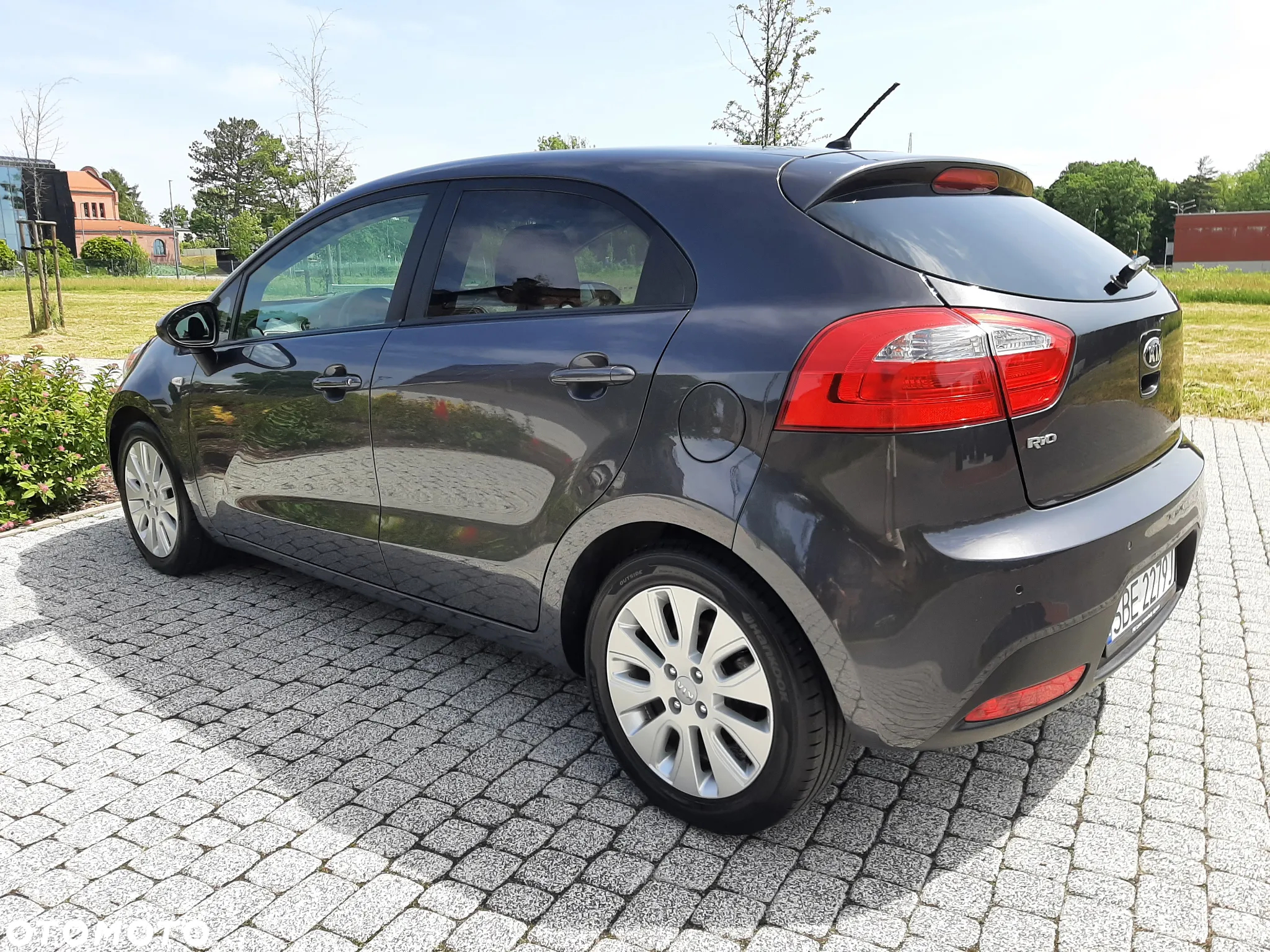 Kia Rio 1.2 Dream Team Edition - 6