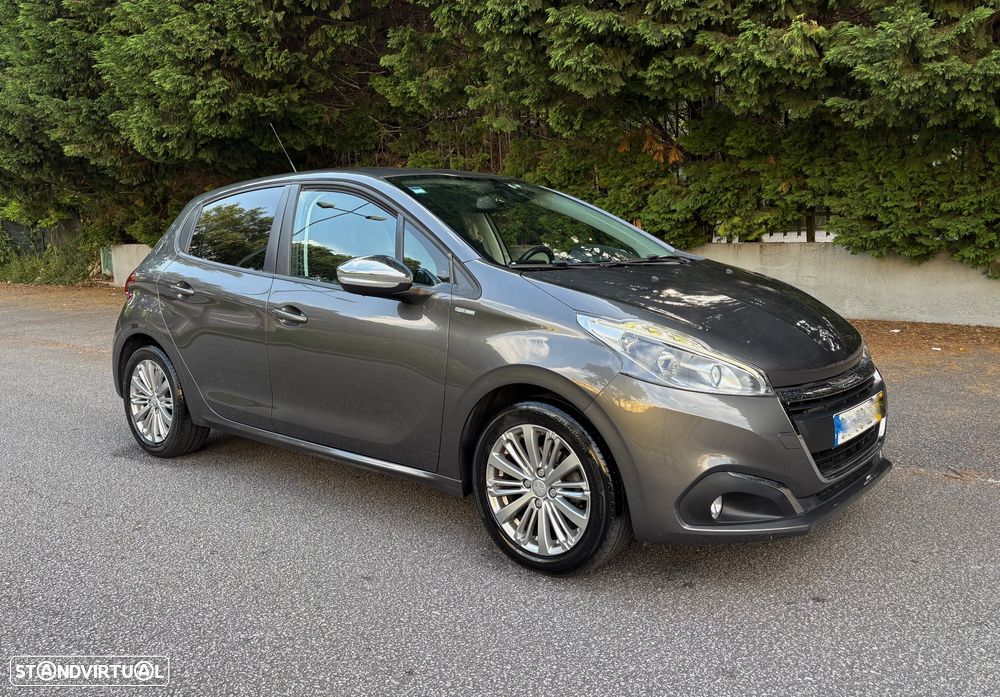 Peugeot 208 1.2 PureTech Style - 1