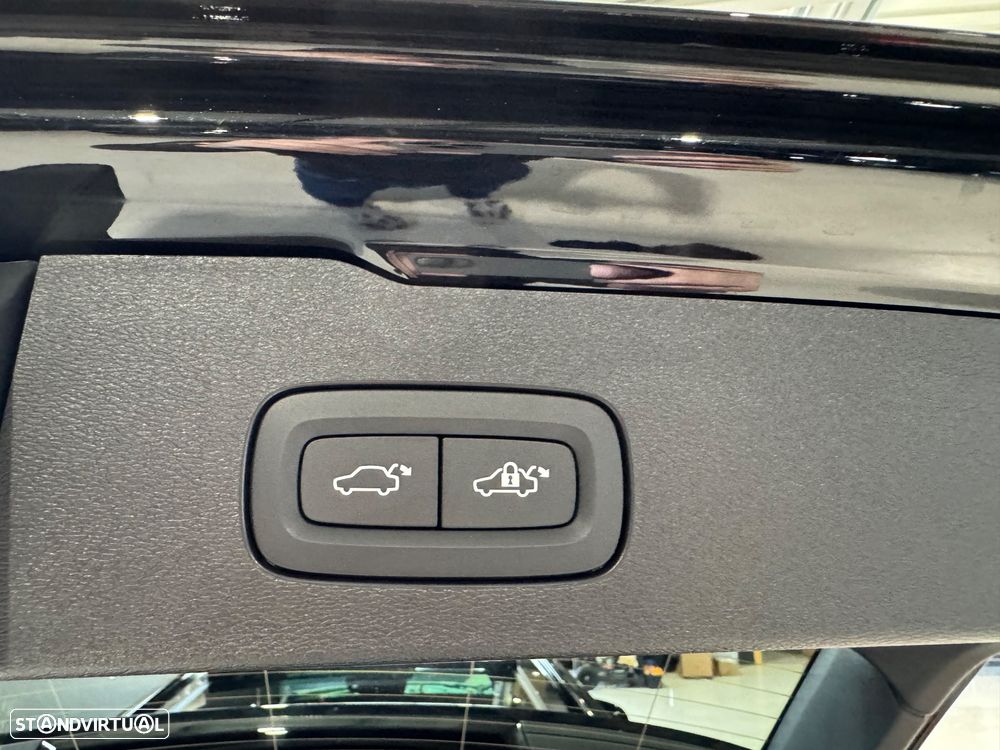 Volvo V60 2.0 T6 AWD TE R-Design - 22