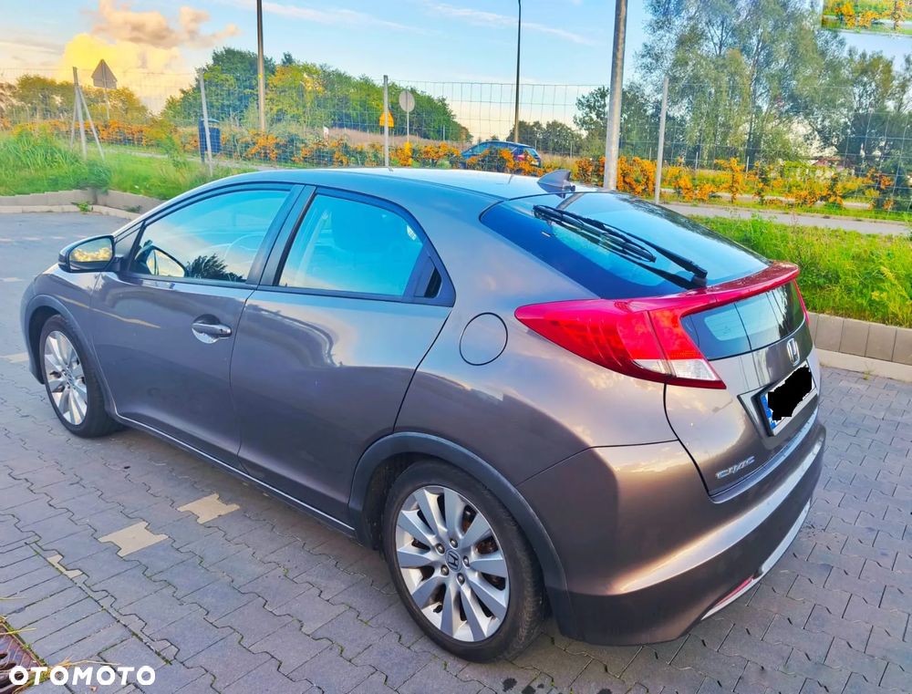 Honda Civic 1.4 i-VTEC - 2