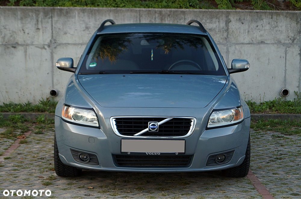 Volvo V50 D5 Momentum - 9