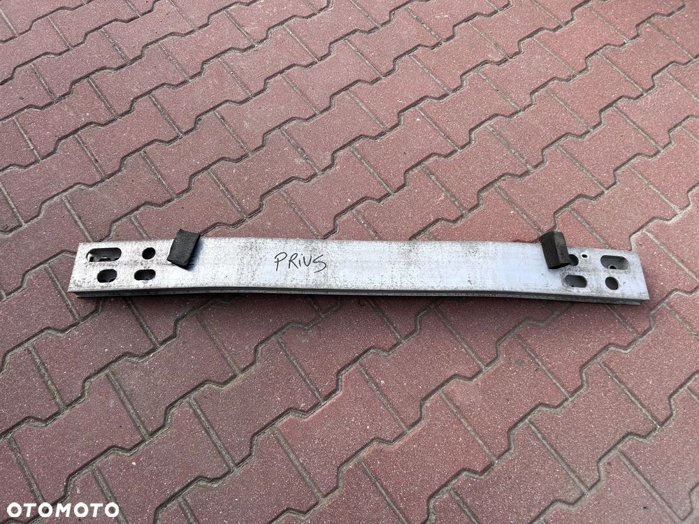 TOYOTA PRIUS III 12- BELKA PRZEDNIA PRZÓD WZMOCNIENIE PRZEDNIE POD ZDERZAK