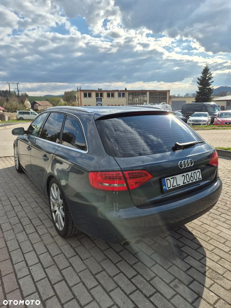 Audi A4 Avant 2.0 TDI DPF - 10