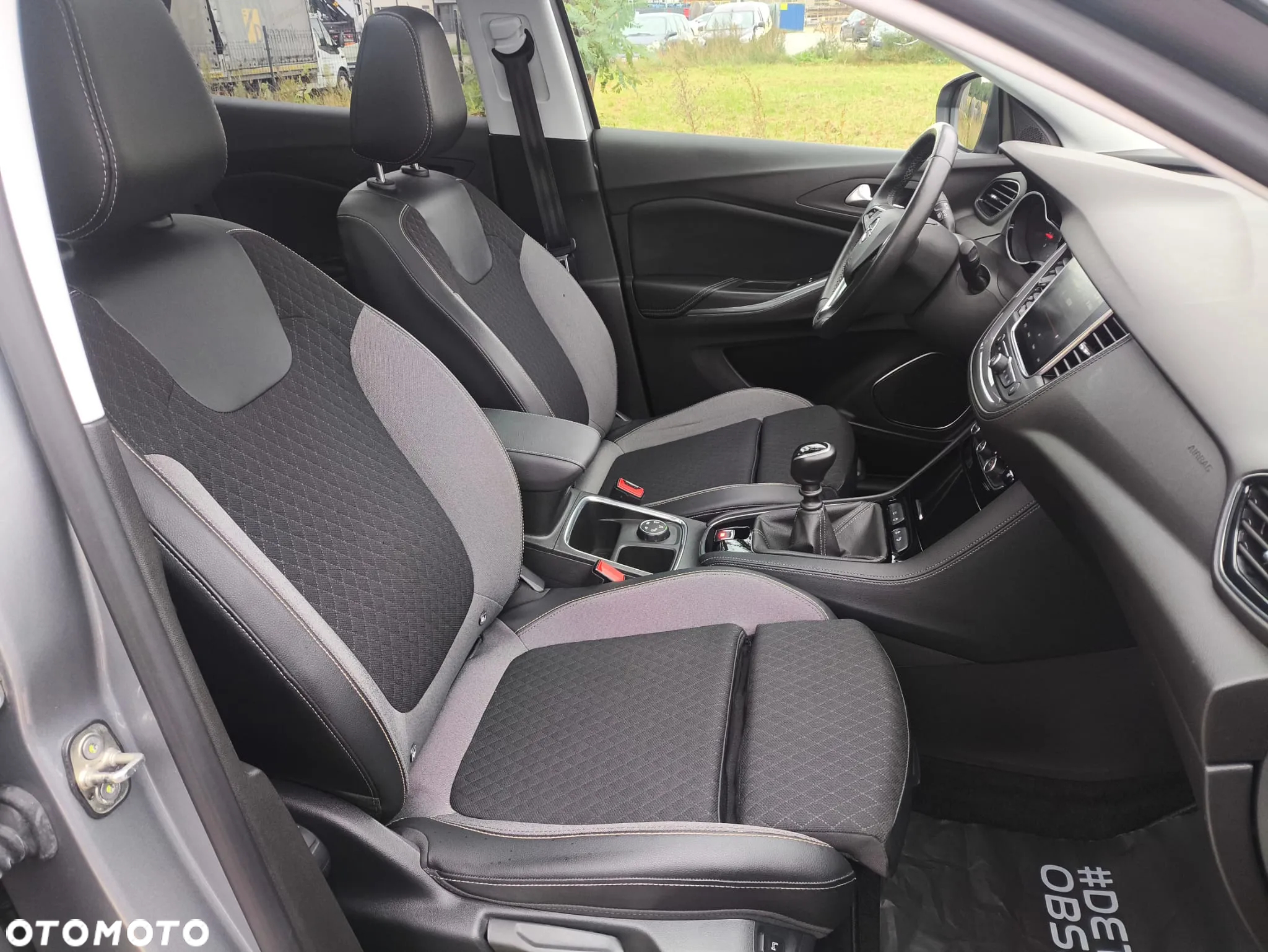 Opel Grandland X 1.5 D Start/Stop Business INNOVATION - 3