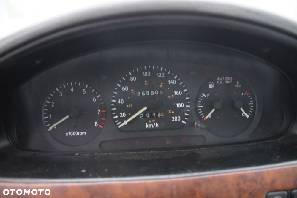 Auto na części - Kia Sportage I 2.0 DOHC 128 KM 4x4 1997R Silnik Skrzynia Drzwi Maska Klapa Drzwi Błotnik Zderzak Szyba Lusterko Klamka Lampa Deska Kokpit Sterownik Moduł Czujnik Licznik Panel - 12