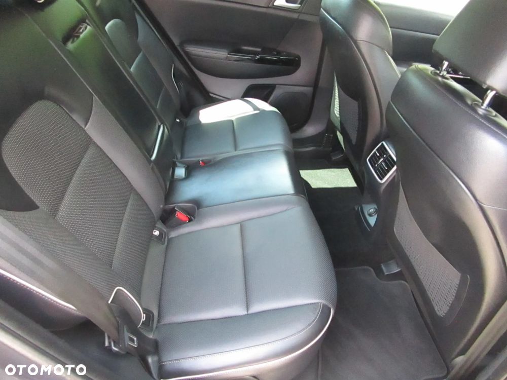 Kia Sportage 1.7 CRDI 2WD ISG Spirit - 28