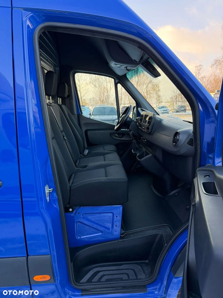 Mercedes-Benz Sprinter - 3