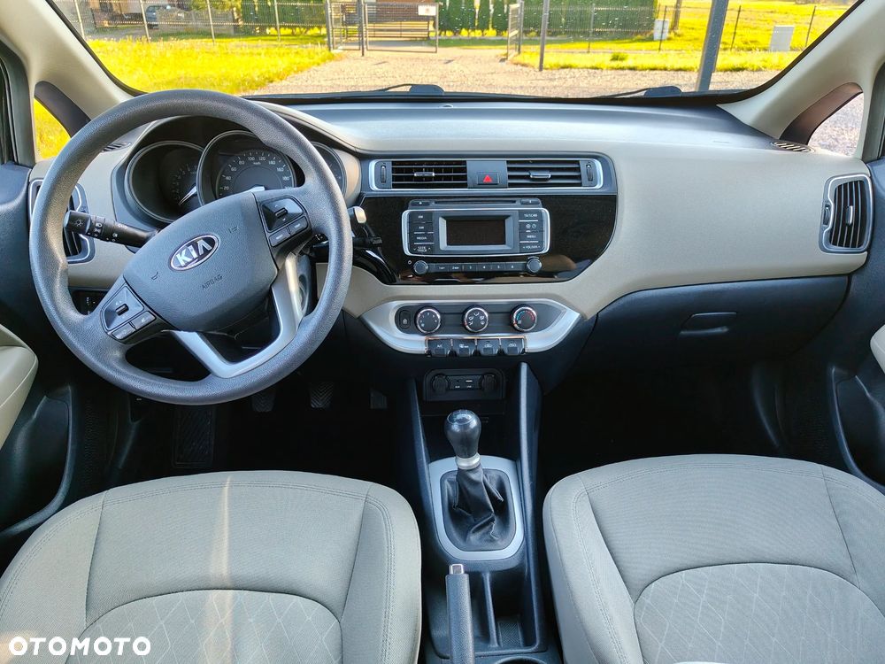 Kia Rio - 14