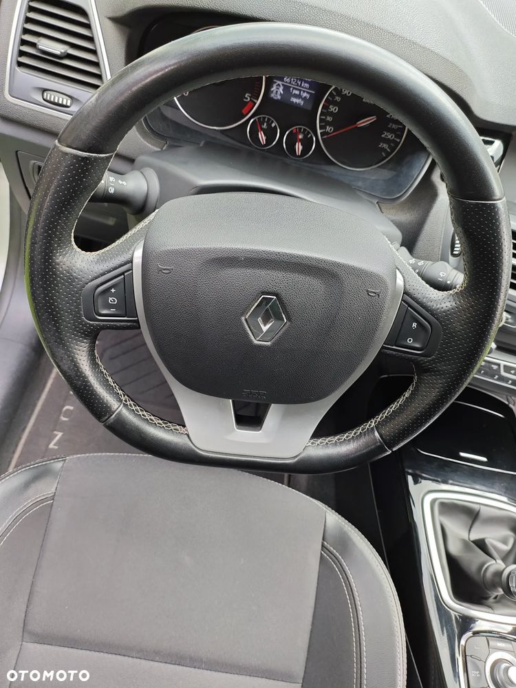 Renault Laguna 2.0 dCi Black Edition - 34