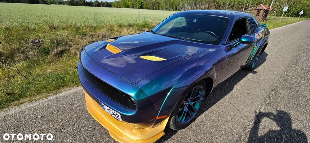Dodge Challenger 6.4 Scat Pack - 6