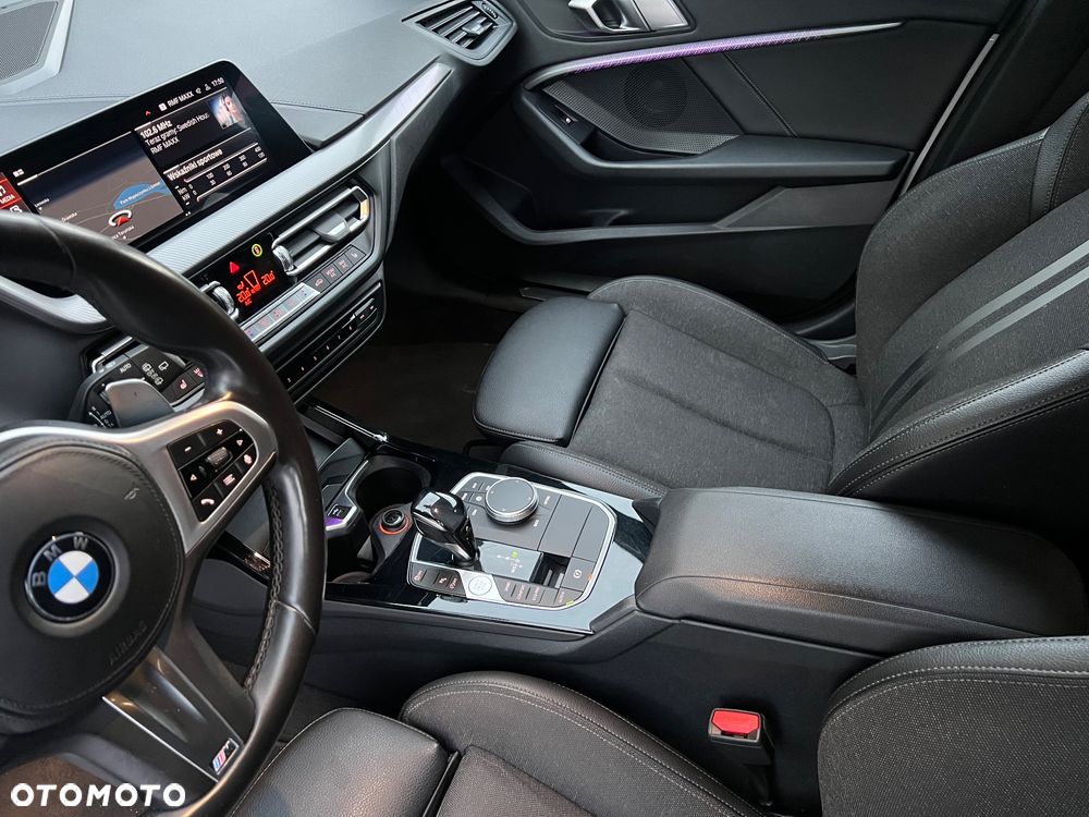 BMW Seria 1 - 25