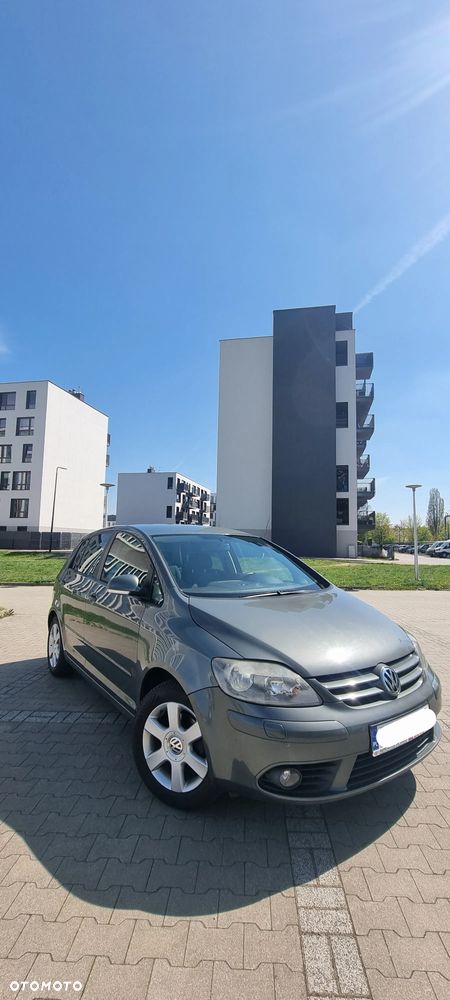 Volkswagen Golf Plus 1.6 FSI Comfortline - 2