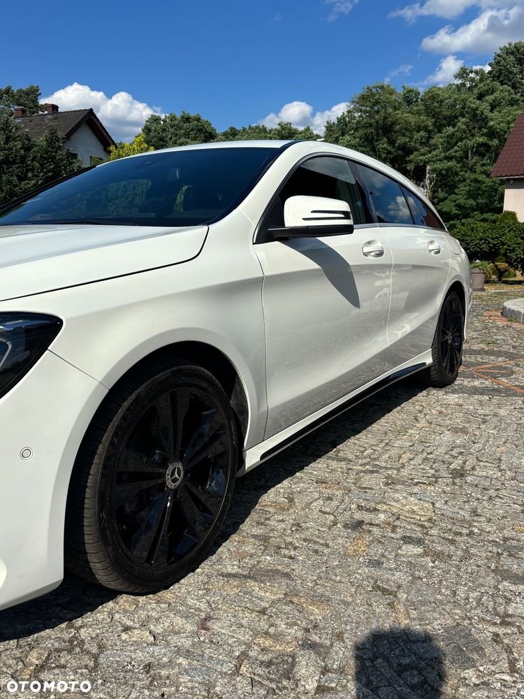 Mercedes-Benz CLA 180 7G-DCT - 10