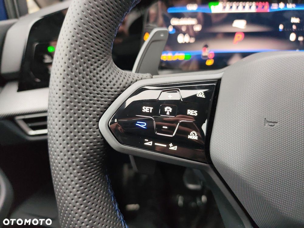 Volkswagen Golf - 20