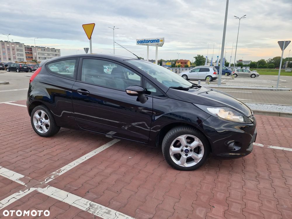 Ford Fiesta - 2