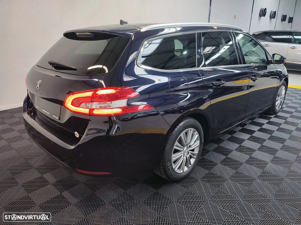 Peugeot 308 SW - 10