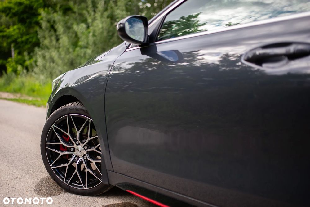 Kia ProCeed 1.6 T-GDI GT DCT - 21