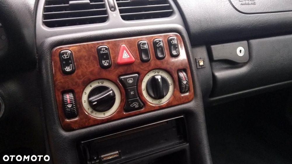 Mercedes-Benz CLK - 11