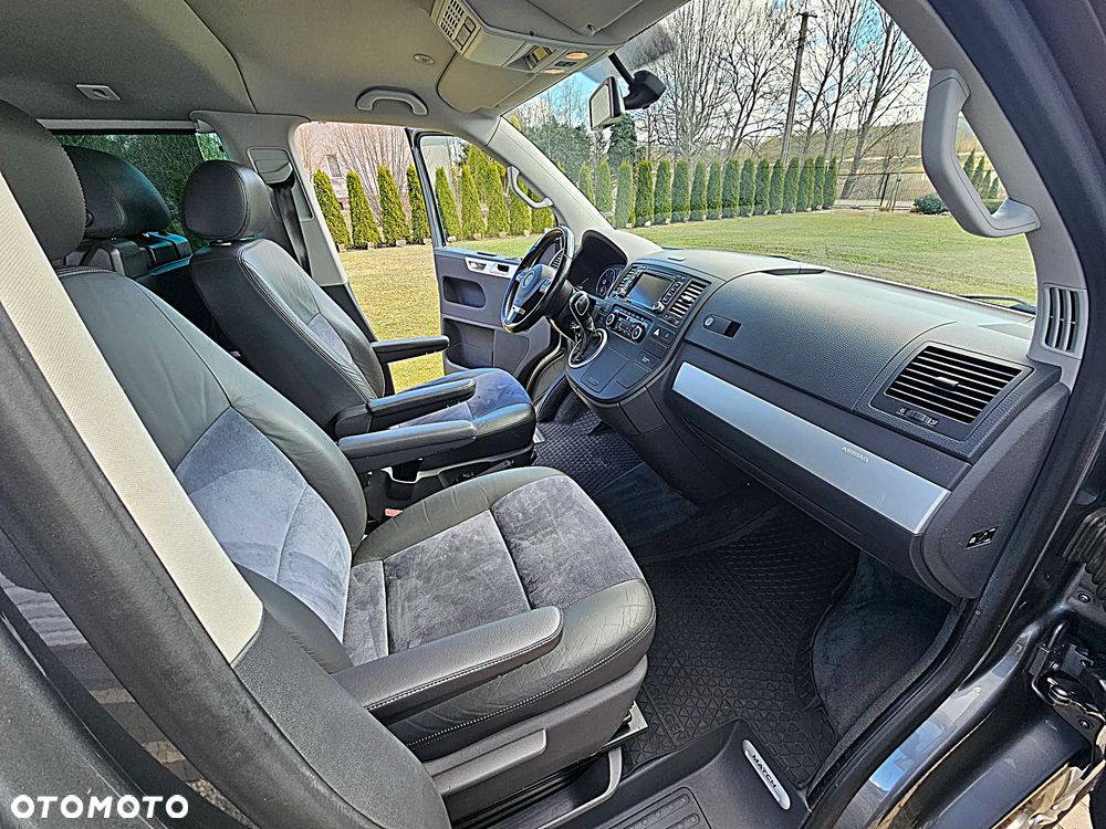 Volkswagen Multivan - 30