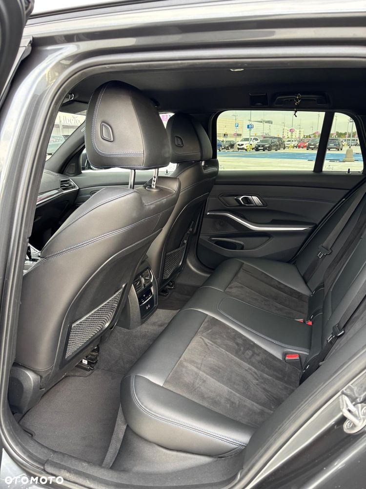 BMW Seria 3 - 16