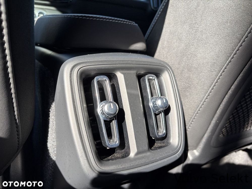 Volvo XC 40 - 26