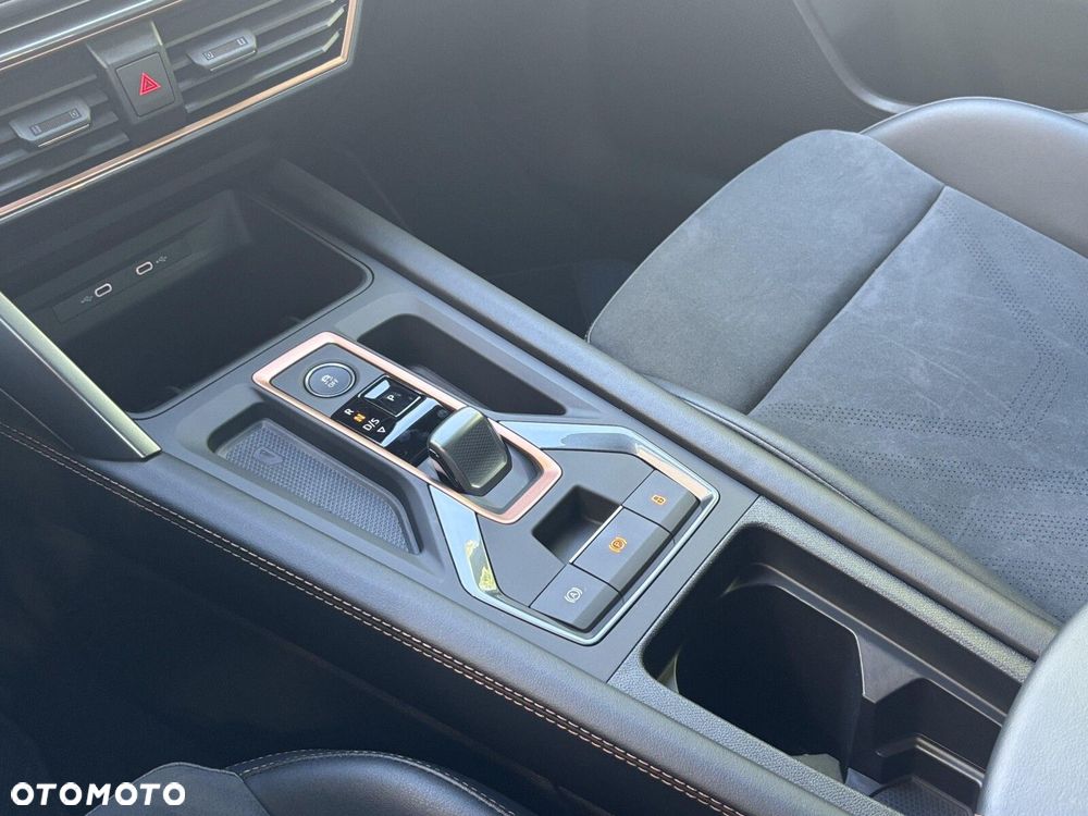 Cupra Formentor 1.5 eTSI mHEV DSG - 24