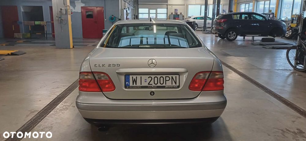 Mercedes-Benz CLK - 8