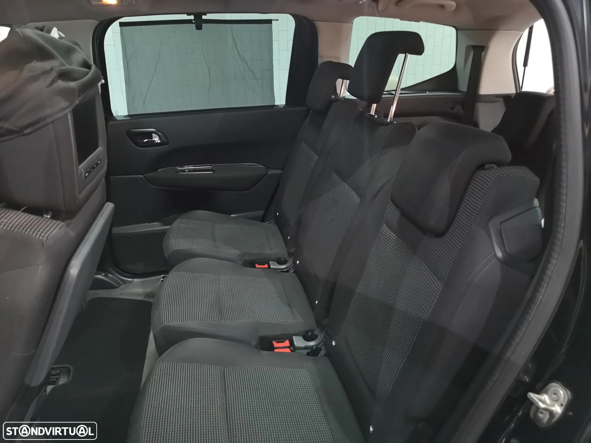 Peugeot 5008 1.6 HDi 7L Allure - 18
