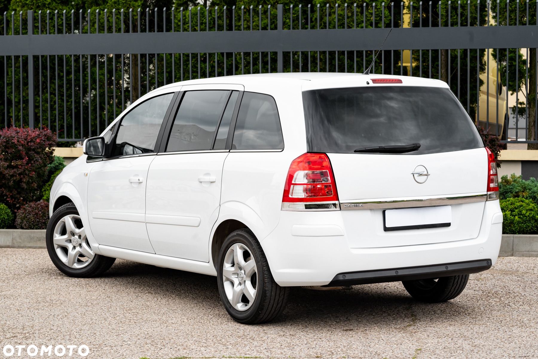 Opel Zafira 1.8 - 16