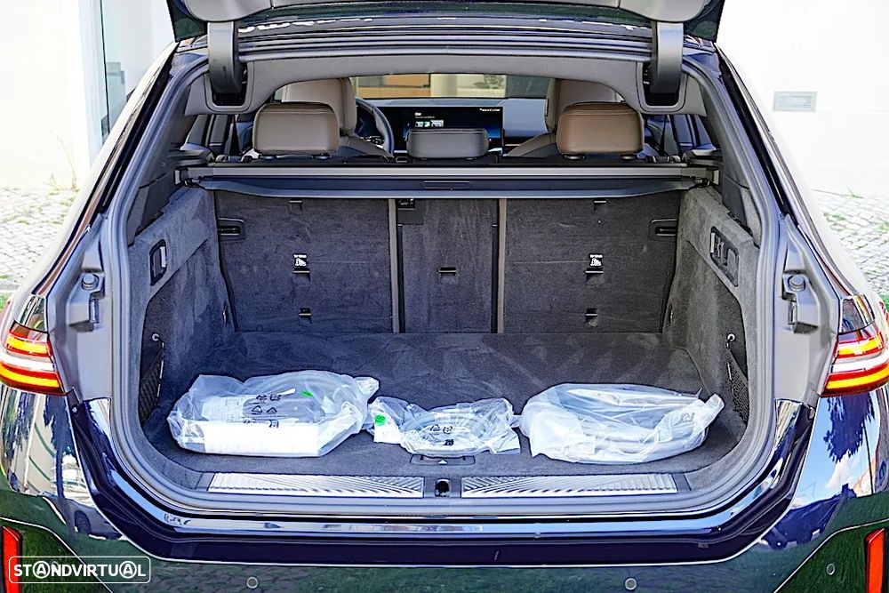 BMW 530 e Pack Desportivo M - 21