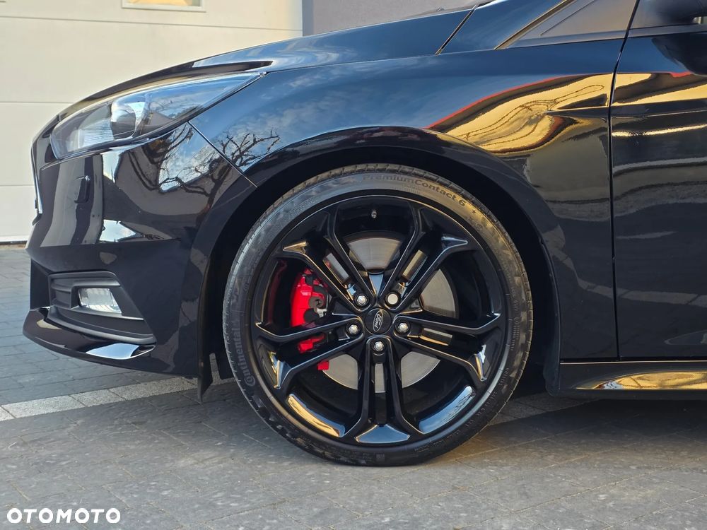 Ford Focus 2.0 EcoBoost ST-2 - 4