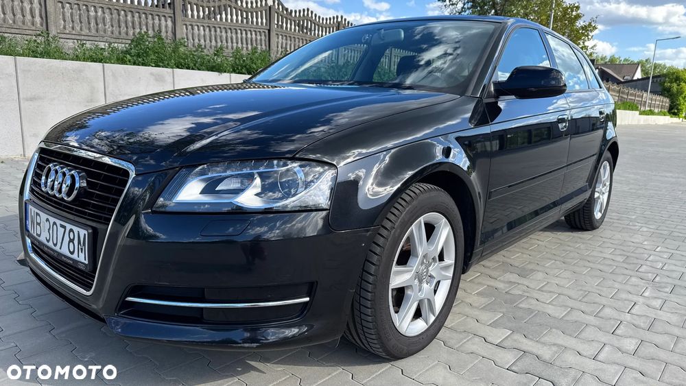 Audi A3 Sportback 1.2 TFSI Attraction - 2