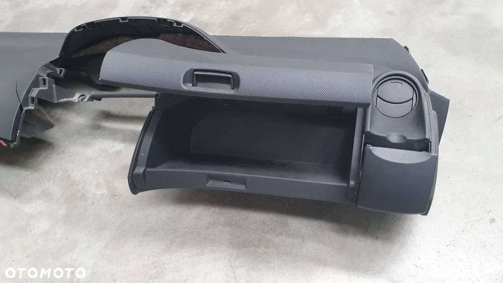 DESKA KOKPIT KONSOLA AIRBAG TOYOTA YARIS II EUROPA 2006 - 5