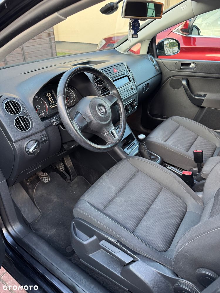 Volkswagen Golf - 6
