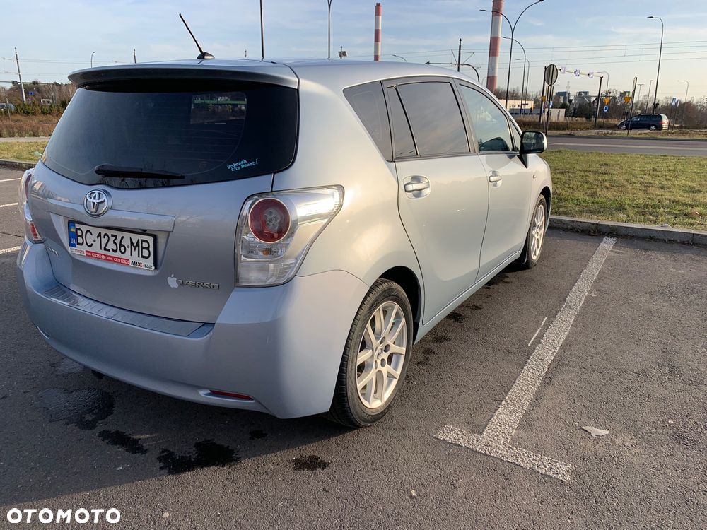 Toyota Verso - 5