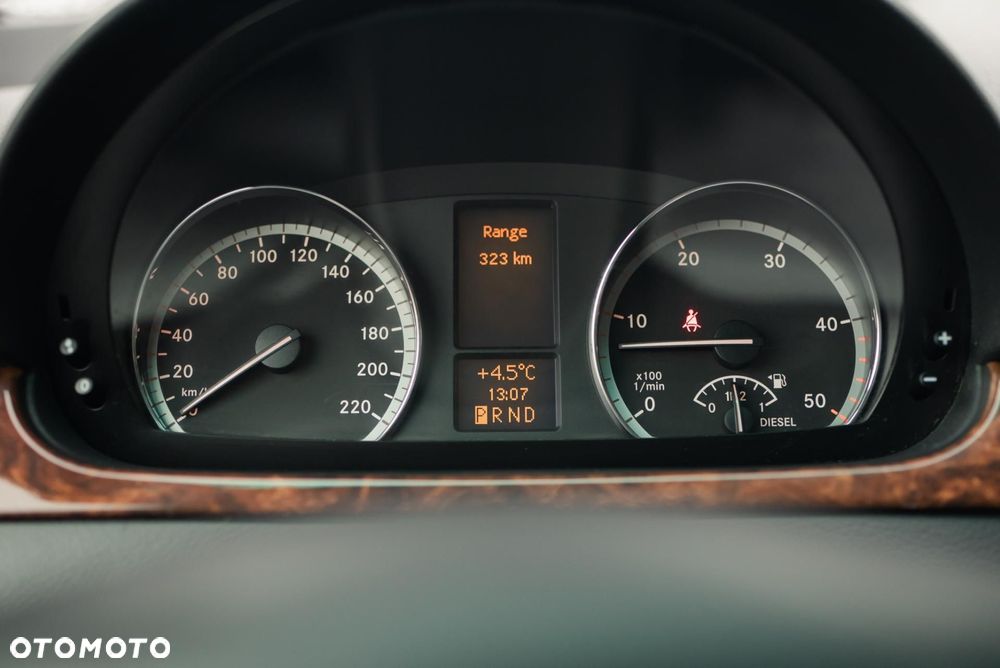 Mercedes-Benz Viano - 26