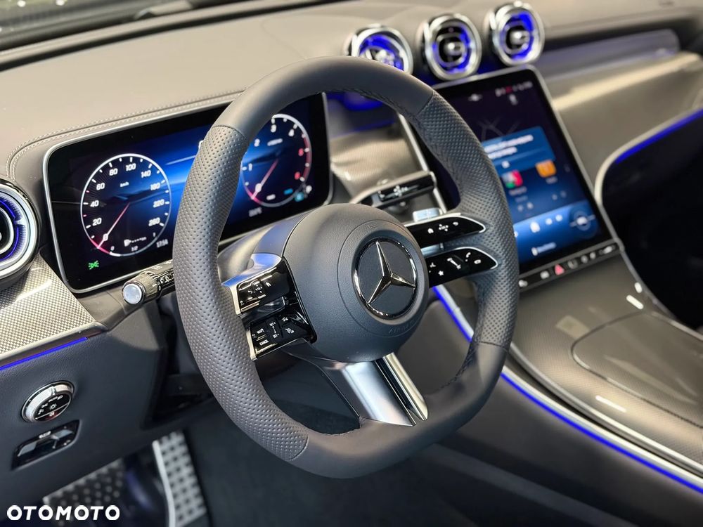 Mercedes-Benz GLC - 21