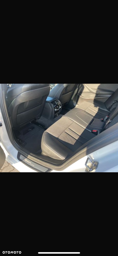 BMW Seria 5 520d xDrive Sport - 16