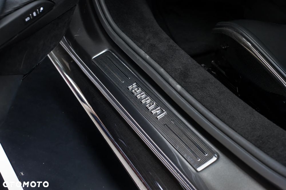 Ferrari 296 GTB - 34